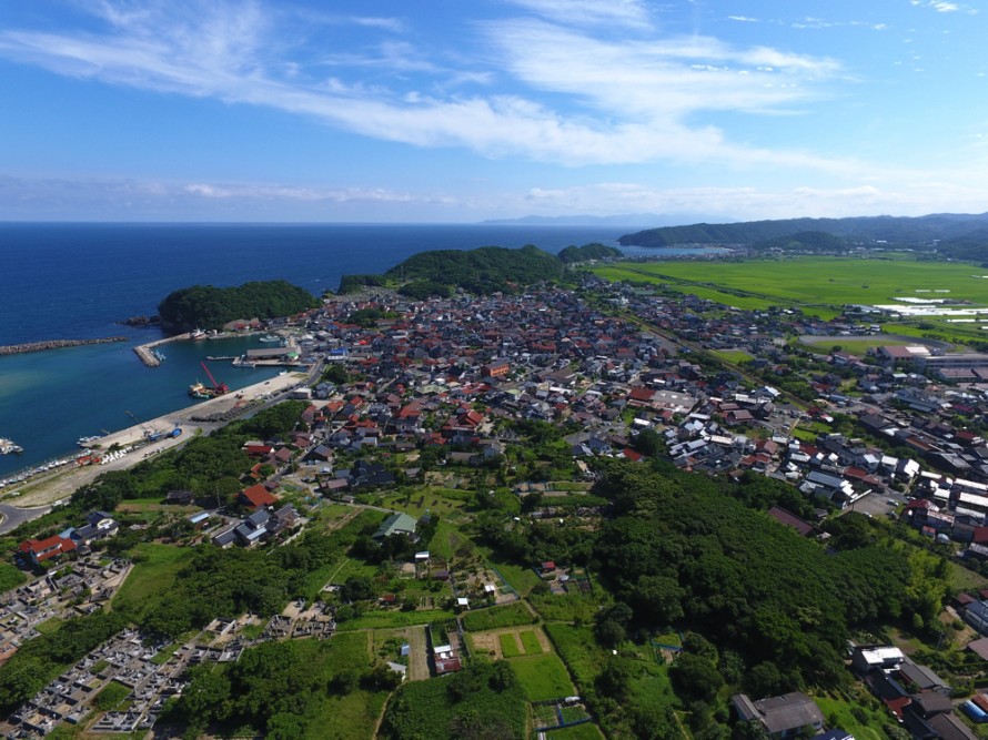 島根県大田市久手町上空から見るドローン映像